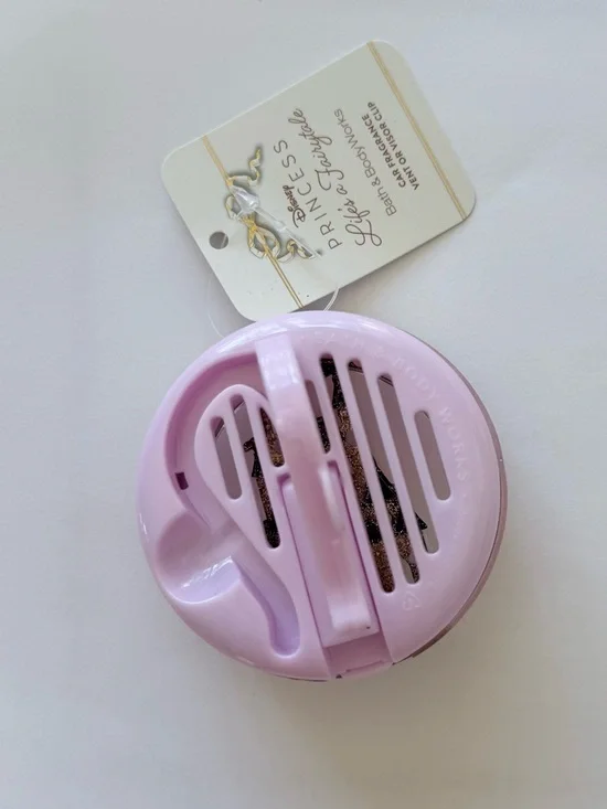 Bath & Body Works Disney Castle Car Fragrance Vent/Visor Clip NWT - Picture 5 of 5